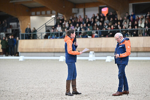 ponyamazone meldt zich bij de jury