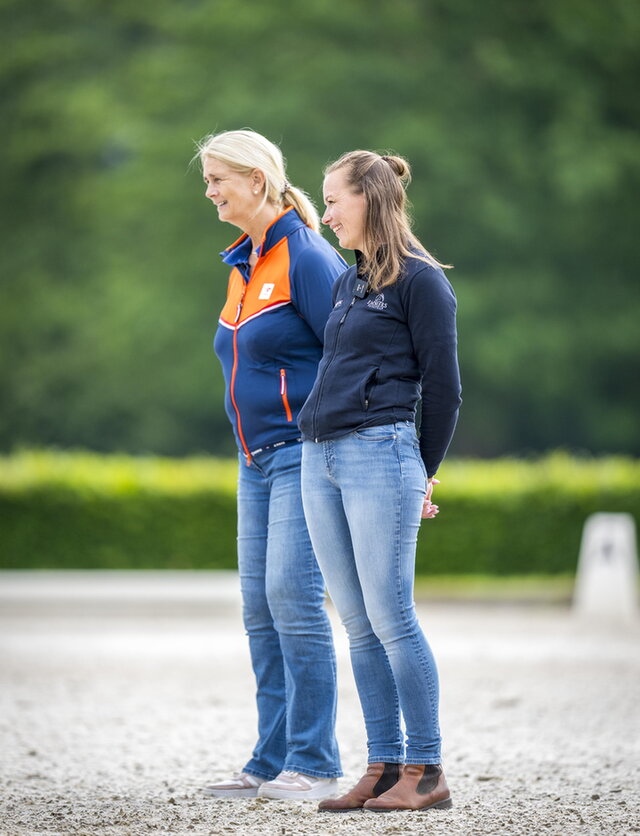 portretbeeld van loes corsel, de bondscoach van de pony's en children