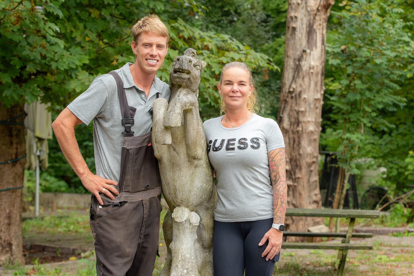 manegehouder sandra poseert met haar partner