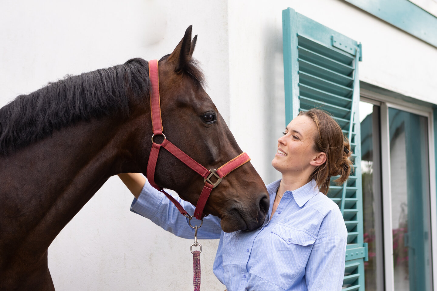 yorick geeft een kind 1 op 1 uitleg