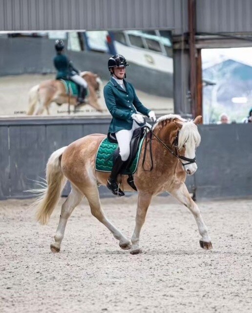 mayke schurink en haar pony O'Lilly of Roses Koss