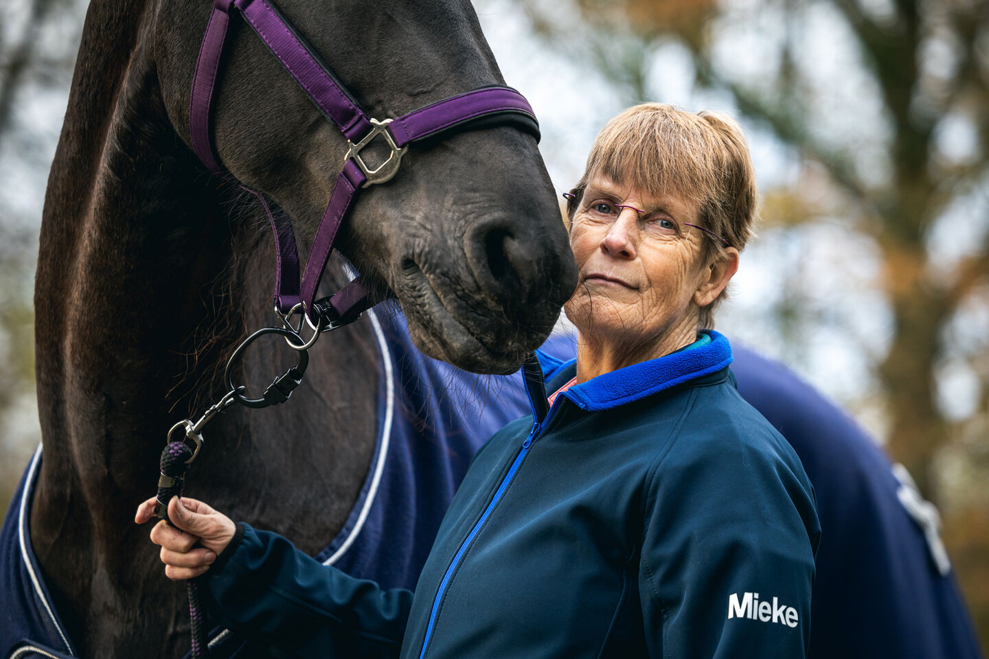 yorick geeft een kind 1 op 1 uitleg